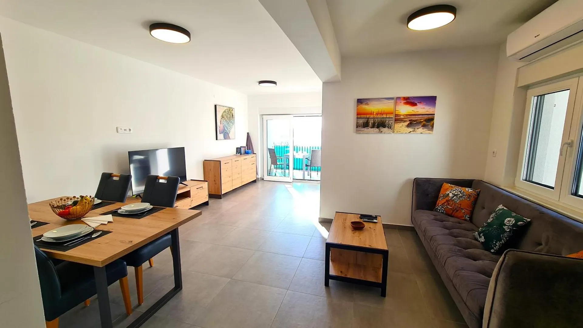 Mistral D Apartment Dramalj 0*,  Croatia