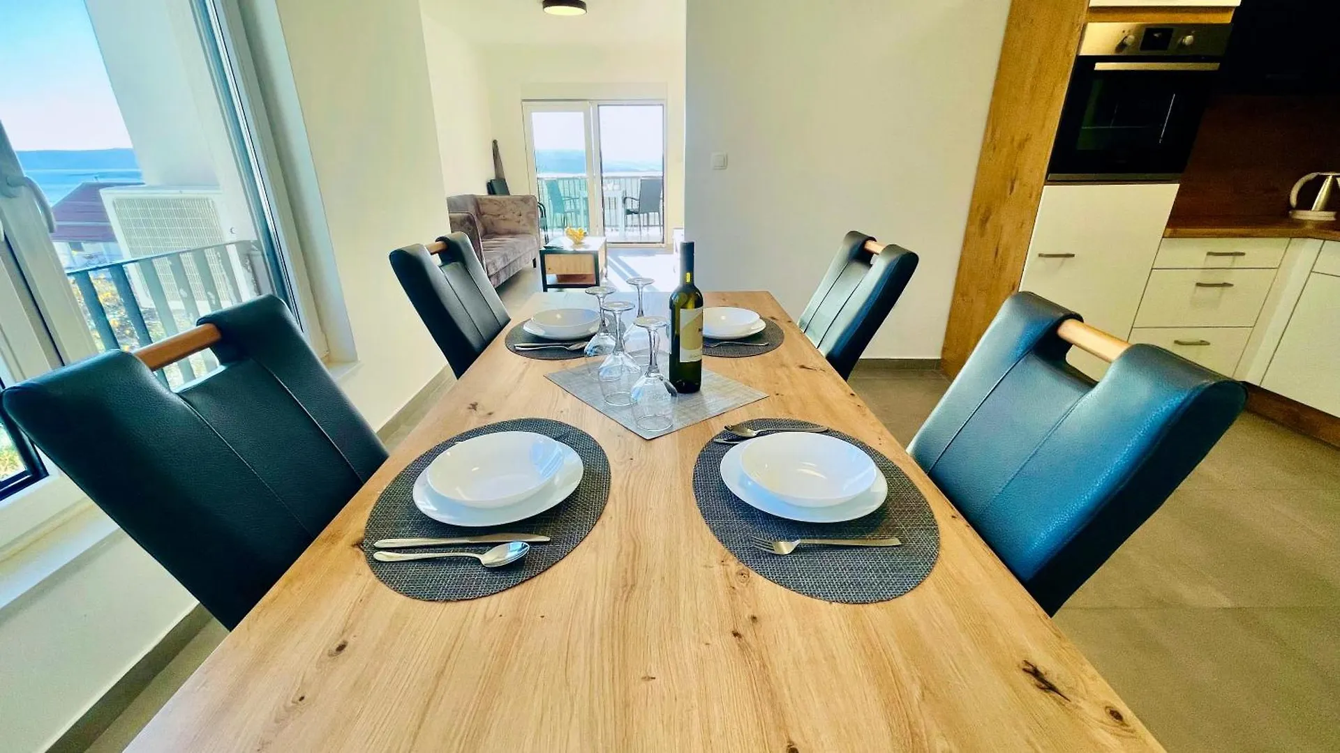 Mistral D Apartment Dramalj Croatia